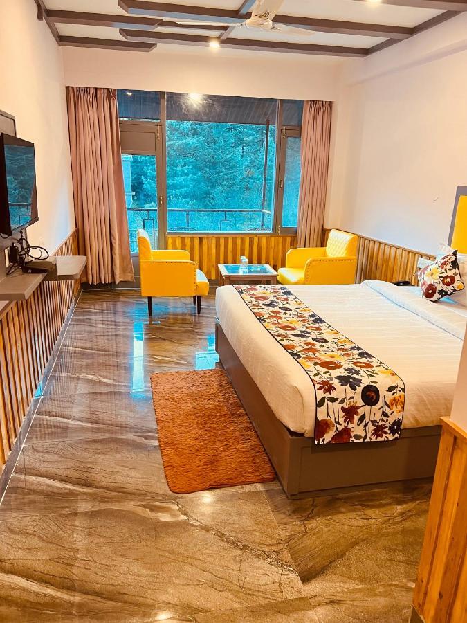 Hotel Apple Flower Manāli Esterno foto